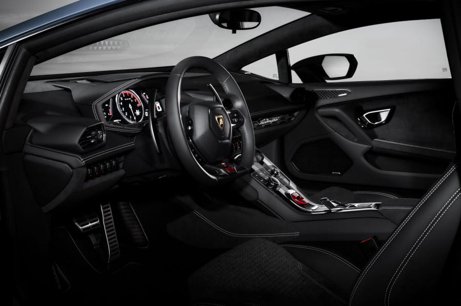 Интерьер Lamborghini Huracan LP610-4 Avio (LB724) 2016 года  (фото 8 из 8)